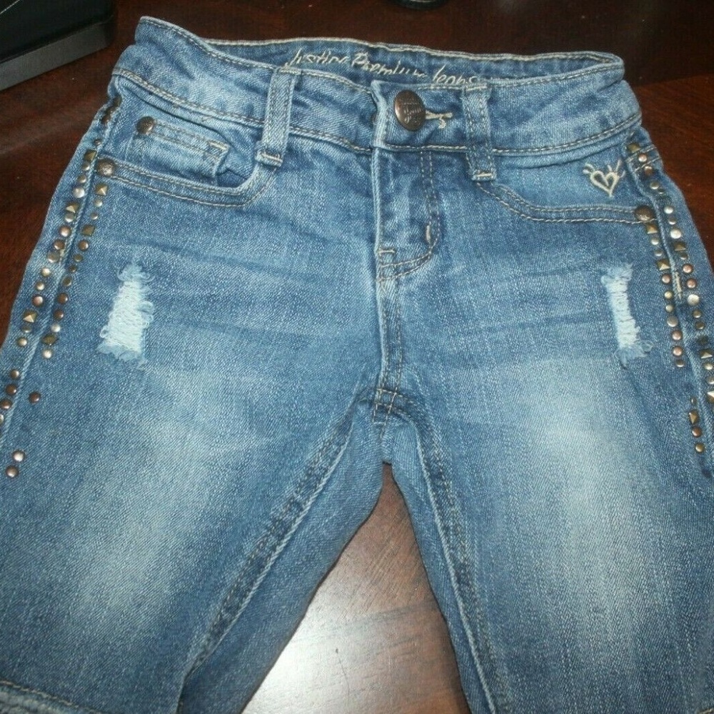 JUSTICE PREMIUM JEAN SHORTS factory distressed embroidered denim size 7 …EUC